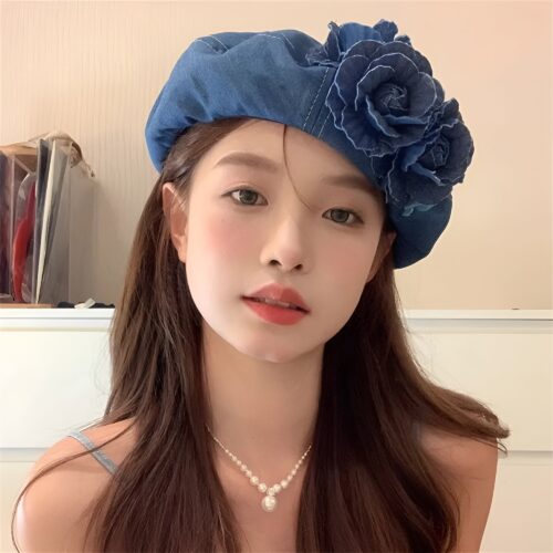 S52b2414f8fc34a5dabb9985e1aedc3c8C_1.jpg Béret Femme en Jean Fleur